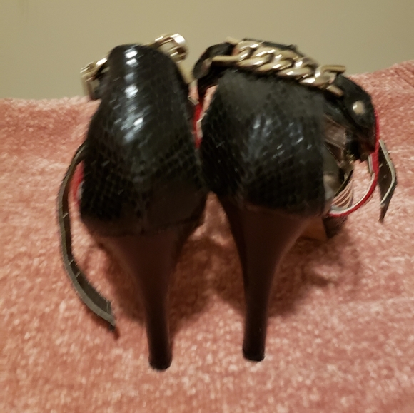 High heels shoes - Picture 2 of 3